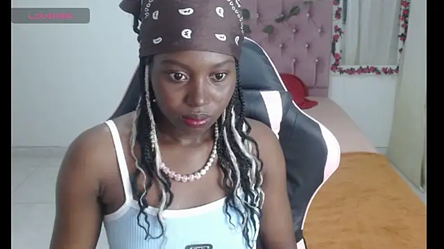 Snapshot of luna_bella160920 chatting on May 11, 2026, 7:33 pm luna bella160920 online show from May 11, 2026, 7:33 pm