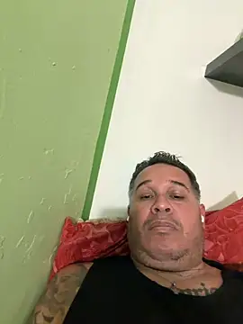 Snapshot of eduardba82 chatting on May 20, 2026, 8:50 pm eduardba82 online show from May 20, 2026, 8:50 pm