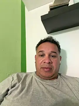 Snapshot of eduardba82 chatting on May 12, 2026, 9:43 pm eduardba82 online show from May 12, 2026, 9:43 pm