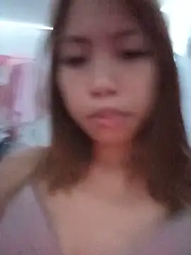 Snapshot of sweetpinayxxx chatting on June 1, 2026, 6:18 pm sweetpinayxxx online show from June 1, 2026, 6:18 pm