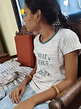 ayanloveannu online show from May 23, 2026, 6:56 am
