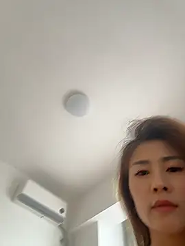 Snapshot of okgirl_23 chatting on July 7, 2026, 7:45 am okgirl 23 online show from July 7, 2026, 7:45 am