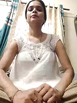 Hot Bhabhi Girl online show from May 11, 2026, 2:46 am