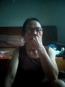 Vieekee online show from June 19, 2026, 10:43 am