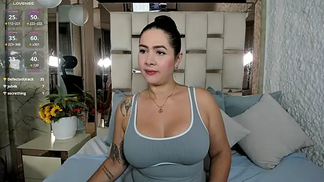 stefanyruizz online show from May 24, 2026, 1:55 pm