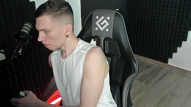 More than friend online show from May 22, 2026, 2:48 pm