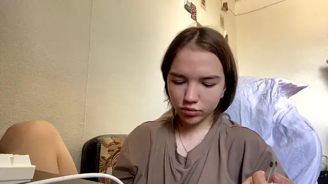 FewerCadre online show from May 25, 2026, 9:08 am