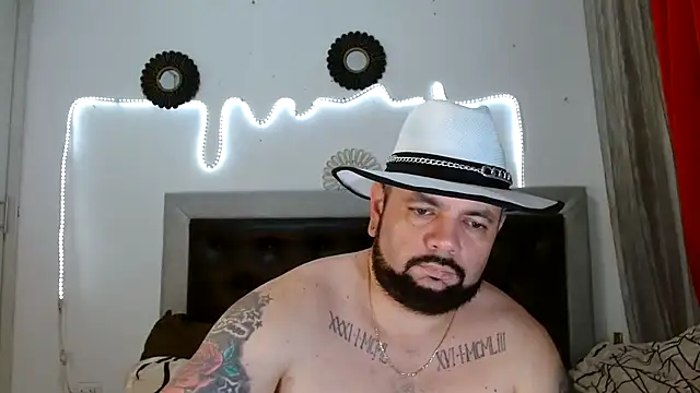 Snapshot of perverseveteranmanxxx chatting on September 30, 2025, 3:34 am perverseveteranmanxxx online show from September 30, 2025, 3:34 am