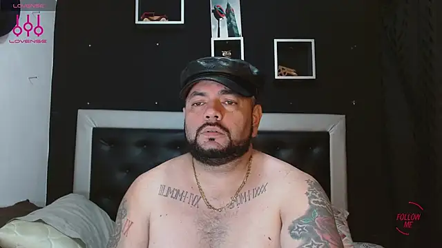 Snapshot of perverseveteranmanxxx chatting on March 23, 2025, 3:21 am perverseveteranmanxxx online show from March 23, 2025, 3:21 am