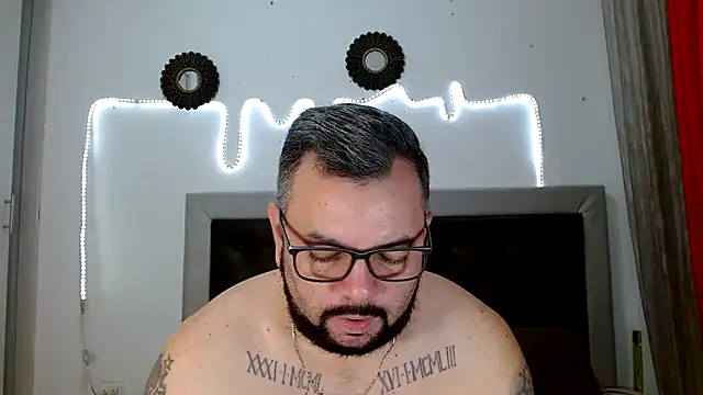 Snapshot of perverseveteranmanxxx chatting on September 19, 2025, 4:55 pm perverseveteranmanxxx online show from September 19, 2025, 4:55 pm