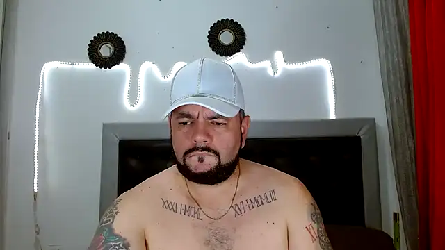 Snapshot of perverseveteranmanxxx chatting on September 23, 2025, 2:29 am perverseveteranmanxxx online show from September 23, 2025, 2:29 am