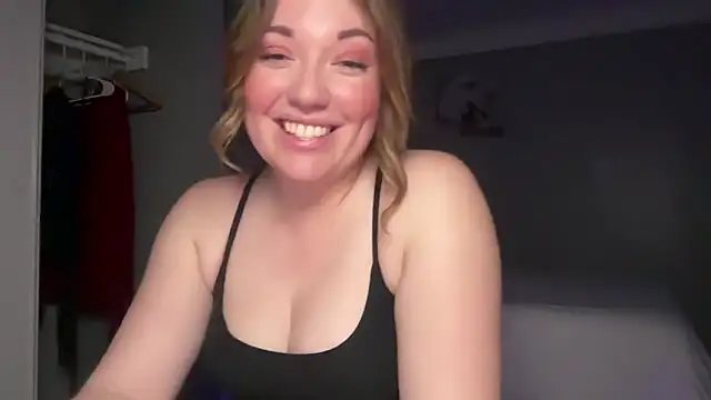 libbylaguna online show from May 18, 2026, 2:23 am