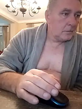 Snapshot of edje59a chatting on September 23, 2025, 6:09 am edje59a online show from September 23, 2025, 6:09 am