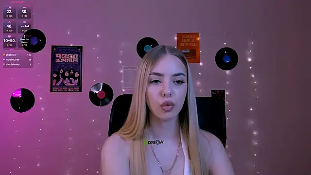 Snapshot of viola_sweet_1 chatting on May 20, 2026, 12:35 pm viola sweet 1 online show from May 20, 2026, 12:35 pm