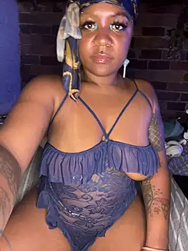 angelbby  online show from June 10, 2026, 5:19 am