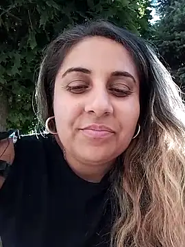 Antoniasweet online show from June 19, 2026, 3:40 pm