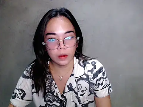 Snapshot of Urbabydollxxx chatting on June 24, 2026, 6:28 pm Urbabydollxxx online show from June 24, 2026, 6:28 pm