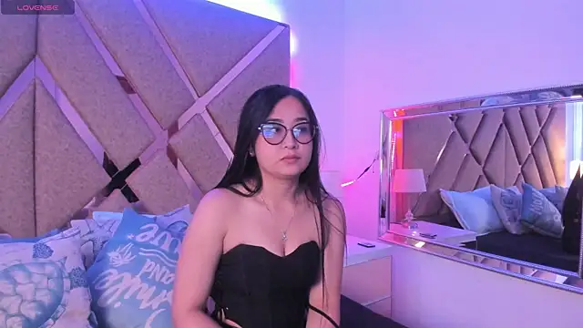 Snapshot of MiaMystic chatting on May 12, 2026, 3:40 pm MiaMystic online show from May 12, 2026, 3:40 pm