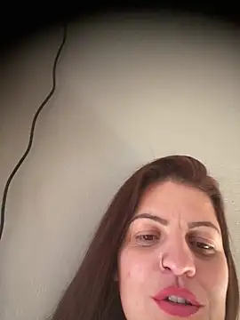 Snapshot of sweet_milenaa chatting on June 3, 2026, 7:18 pm sweet milenaa online show from June 3, 2026, 7:18 pm