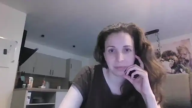wikingerelfe online show from May 11, 2026, 6:05 pm