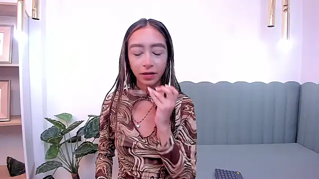 Snapshot of HannaCarttier_ chatting on June 30, 2026, 12:27 pm HannaCarttier online show from June 30, 2026, 12:27 pm