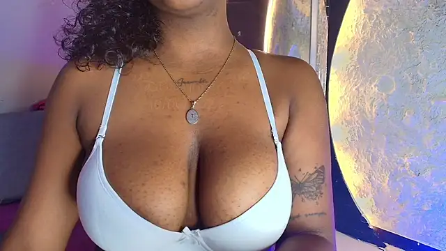 EbonyRose   online show from June 10, 2026, 12:06 pm