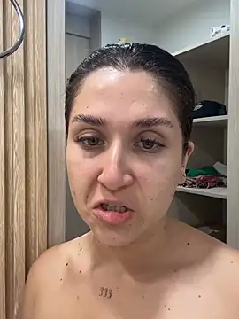 IsabelleMilan online show from June 20, 2026, 8:14 pm