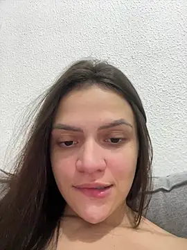 Snapshot of Sarah__hot chatting on June 1, 2026, 1:17 am Sarah hot online show from June 1, 2026, 1:17 am