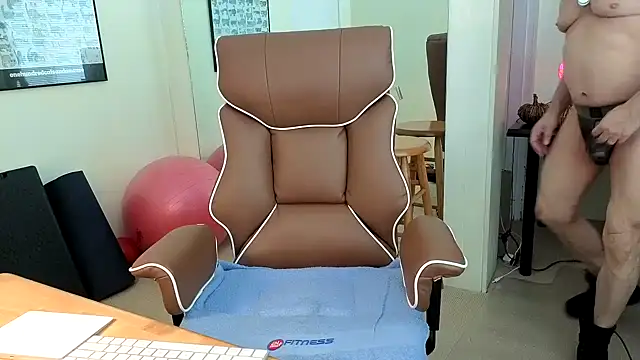 Snapshot of hotdadbod chatting on November 20, 2025, 9:36 pm hotdadbod online show from November 20, 2025, 9:36 pm