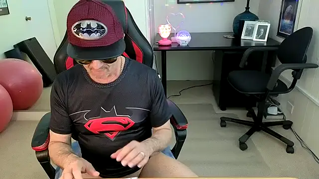 Snapshot of hotdadbod chatting on September 8, 2025, 8:41 pm hotdadbod online show from September 8, 2025, 8:41 pm