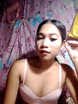 Snapshot of hottie_zaira chatting on May 17, 2026, 12:38 pm hottie zaira online show from May 17, 2026, 12:38 pm