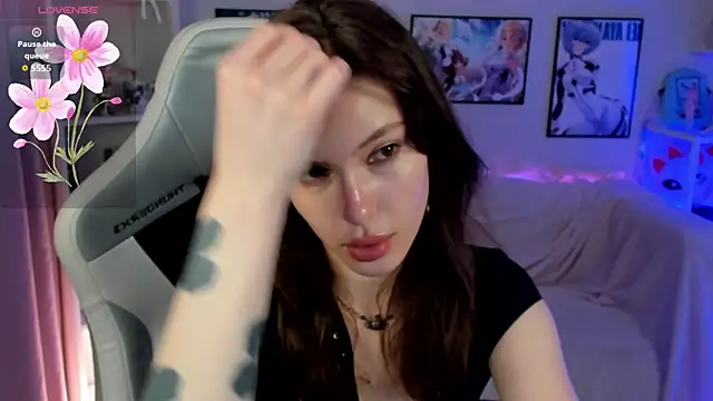 Snapshot of Mili_Joy chatting on June 10, 2026, 5:36 pm Mili Joy online show from June 10, 2026, 5:36 pm