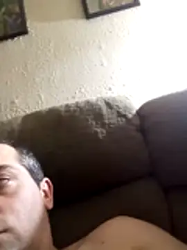 Snapshot of Johnathanleenol chatting on June 15, 2026, 4:45 am Johnathanleenol online show from June 15, 2026, 4:45 am