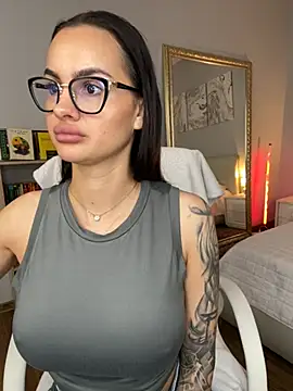 Snapshot of BabyyGirll_ chatting on June 18, 2026, 9:14 am BabyyGirll online show from June 18, 2026, 9:14 am