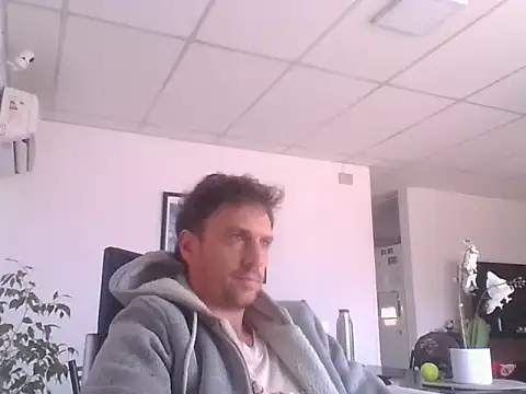 Snapshot of sebasevi chatting on May 26, 2026, 1:42 pm sebasevi online show from May 26, 2026, 1:42 pm