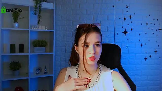Snapshot of angie_foxy1 chatting on June 1, 2026, 7:13 pm angie foxy1 online show from June 1, 2026, 7:13 pm