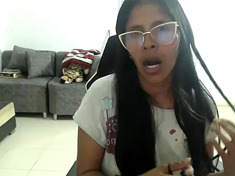 Snapshot of CashFlow_Lady chatting on July 7, 2026, 6:55 pm CashFlow Lady online show from July 7, 2026, 6:55 pm