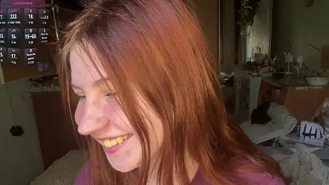 EmmaLovelyBB online show from June 15, 2026, 4:06 pm