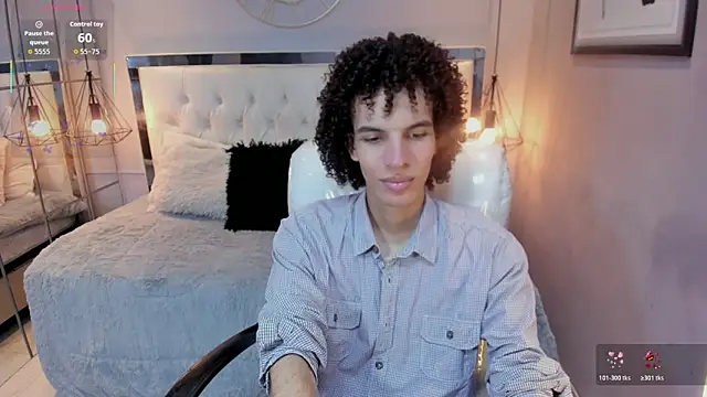 Snapshot of felix_haze chatting on June 5, 2026, 6:02 pm felix haze online show from June 5, 2026, 6:02 pm