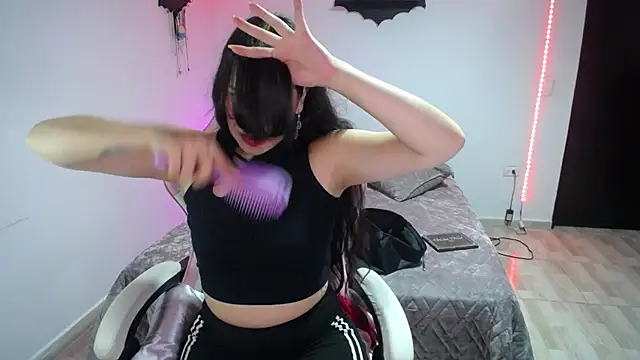 Snapshot of LiLuciana chatting on June 30, 2026, 2:06 pm LiLuciana online show from June 30, 2026, 2:06 pm