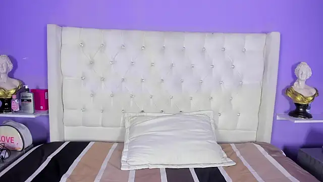 candy queens  online show from June 25, 2026, 7:41 pm