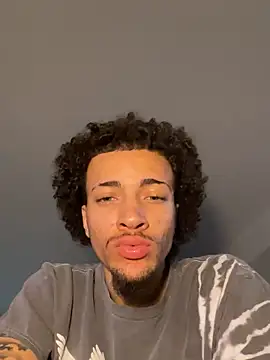 Slut4 JB online show from May 14, 2026, 4:04 pm