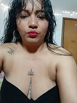 Snapshot of agatha_tittis chatting on May 20, 2026, 12:51 am agatha tittis online show from May 20, 2026, 12:51 am