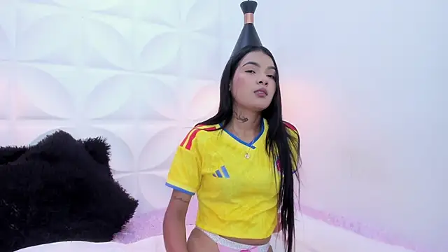 Mariana  spicy online show from June 21, 2026, 8:25 pm