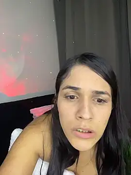 Snapshot of Isa_steele chatting on June 17, 2026, 6:35 am Isa steele online show from June 17, 2026, 6:35 am