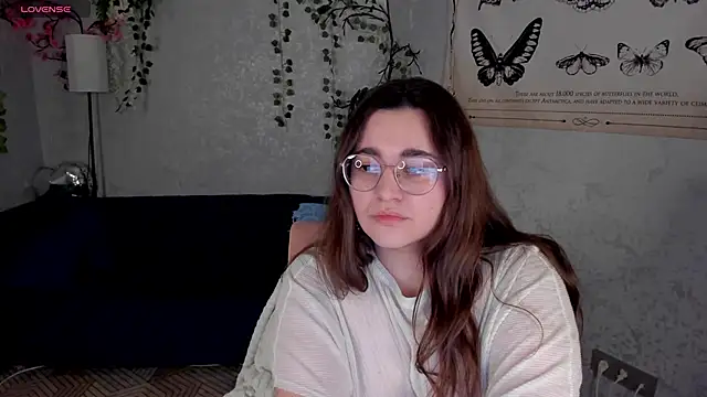 Ayleen Gece online show from May 18, 2026, 4:07 am