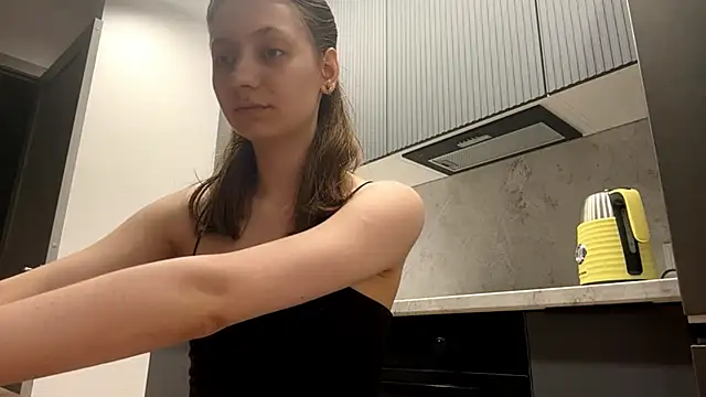 KarmenAlson online show from June 12, 2026, 6:49 pm