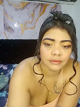 luxuryluna online show from May 18, 2026, 11:09 pm