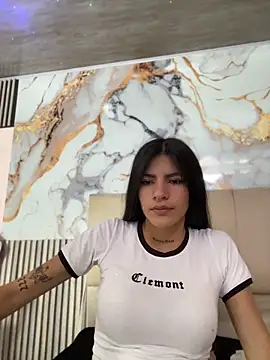 lis hot ec online show from May 25, 2026, 8:51 pm