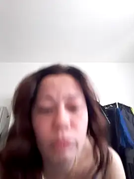 Mariposareina26 online show from May 17, 2026, 1:00 pm
